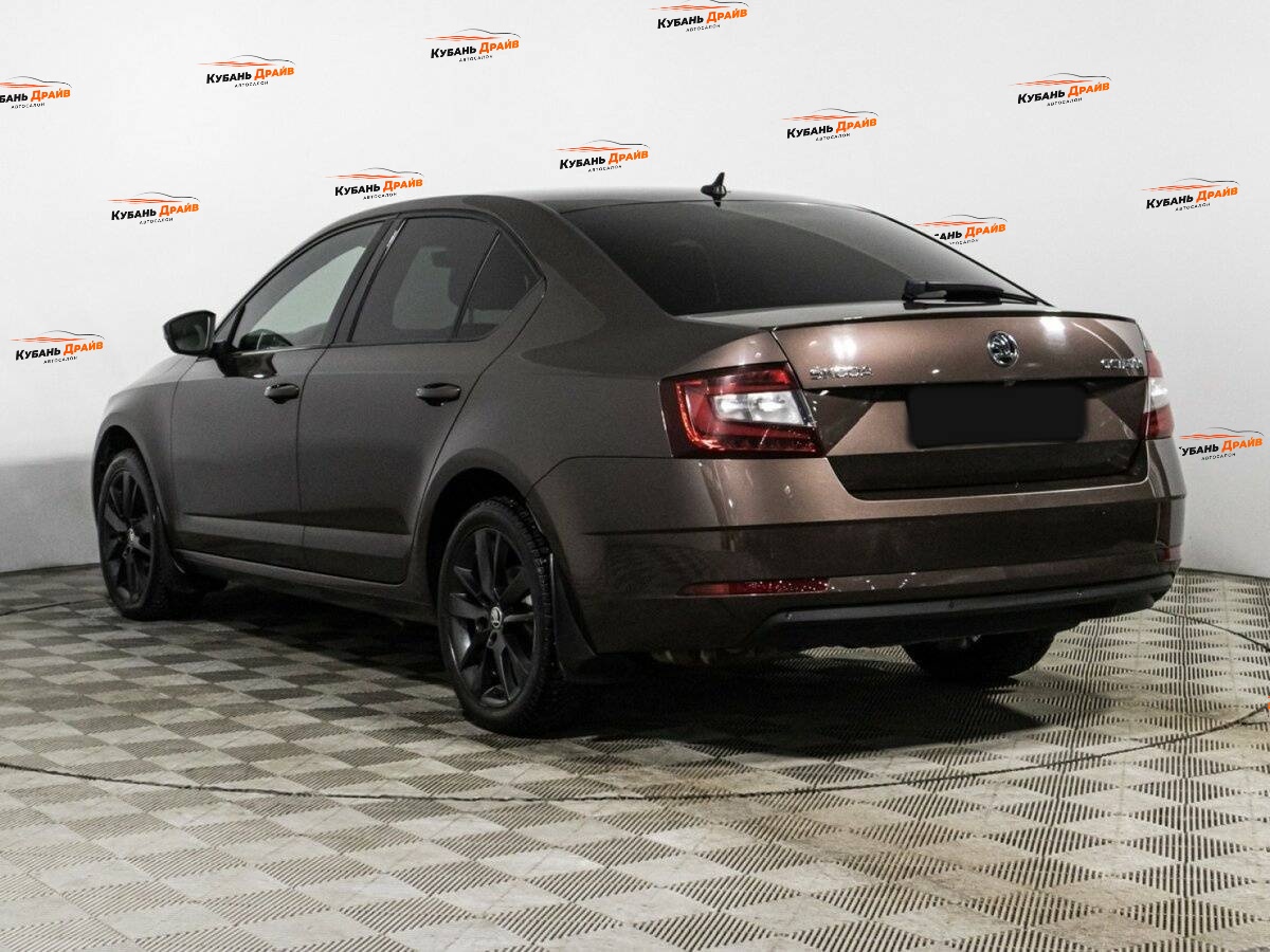 Skoda Octavia 2018 года с пробегом. Фото: #6