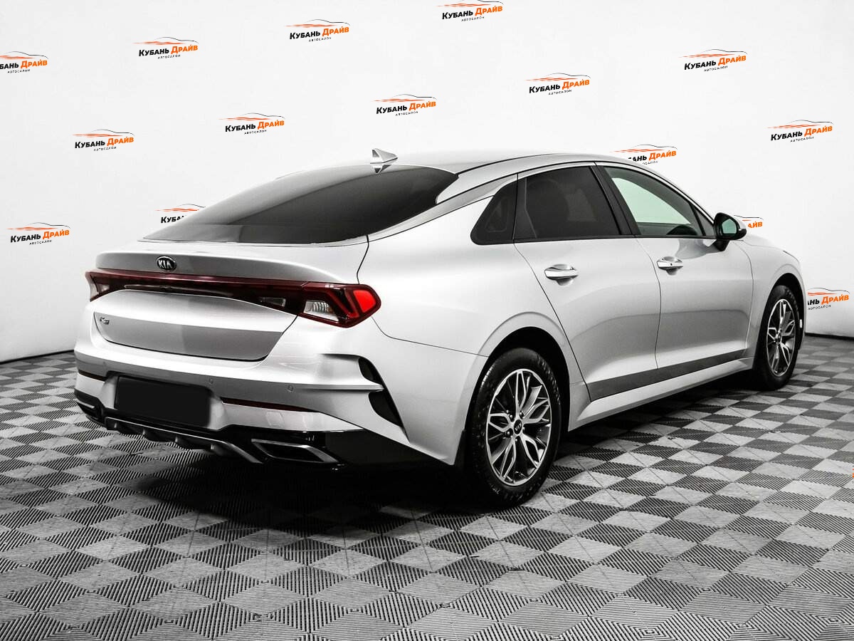 Kia K5 2021 года с пробегом. Фото: #4