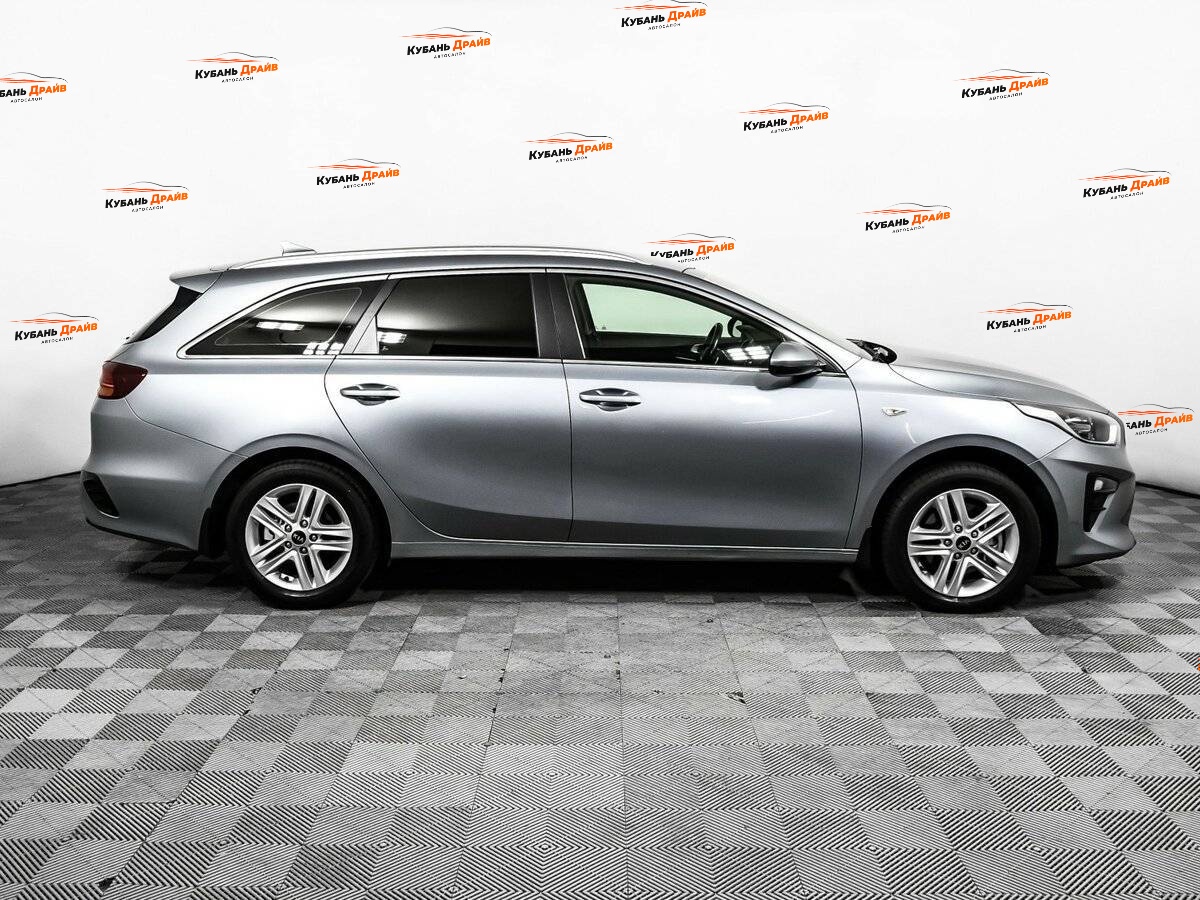 Kia Ceed 2020 года с пробегом. Фото: #3