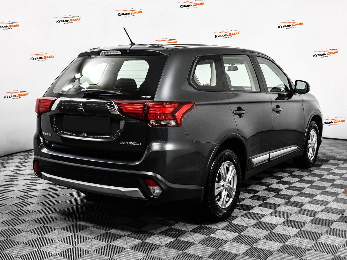Mitsubishi Outlander 2016 года с пробегом. Фото: #4