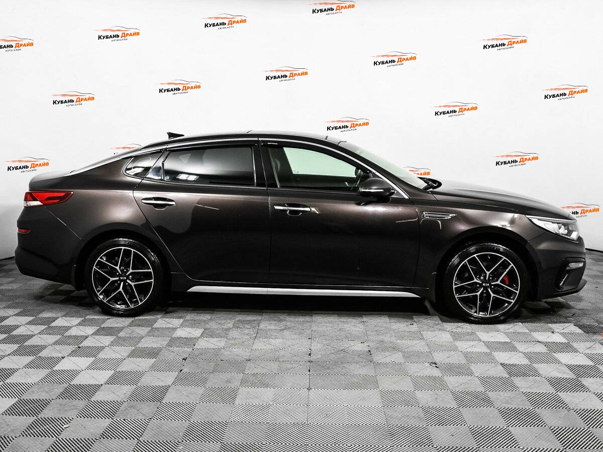 Kia Optima 2018 года с пробегом. Фото: #3