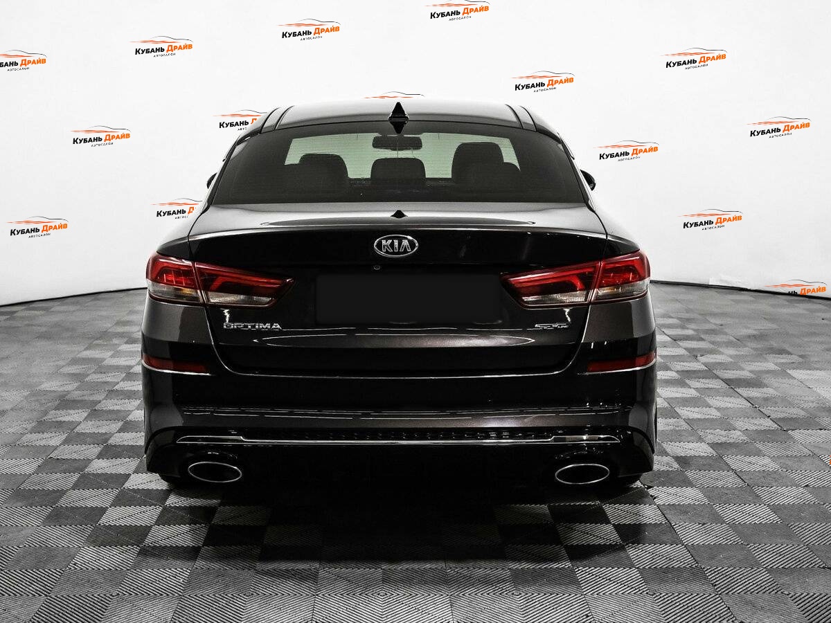 Kia Optima 2018 года с пробегом. Фото: #5