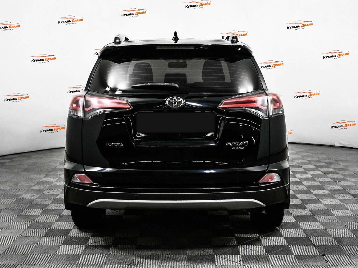 Toyota RAV4 2017 года с пробегом. Фото: #5