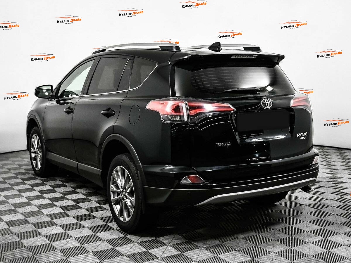 Toyota RAV4 2017 года с пробегом. Фото: #6