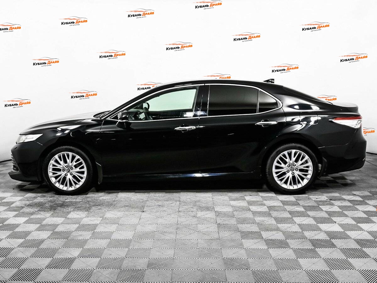 Toyota Camry 2019 года с пробегом. Фото: #7
