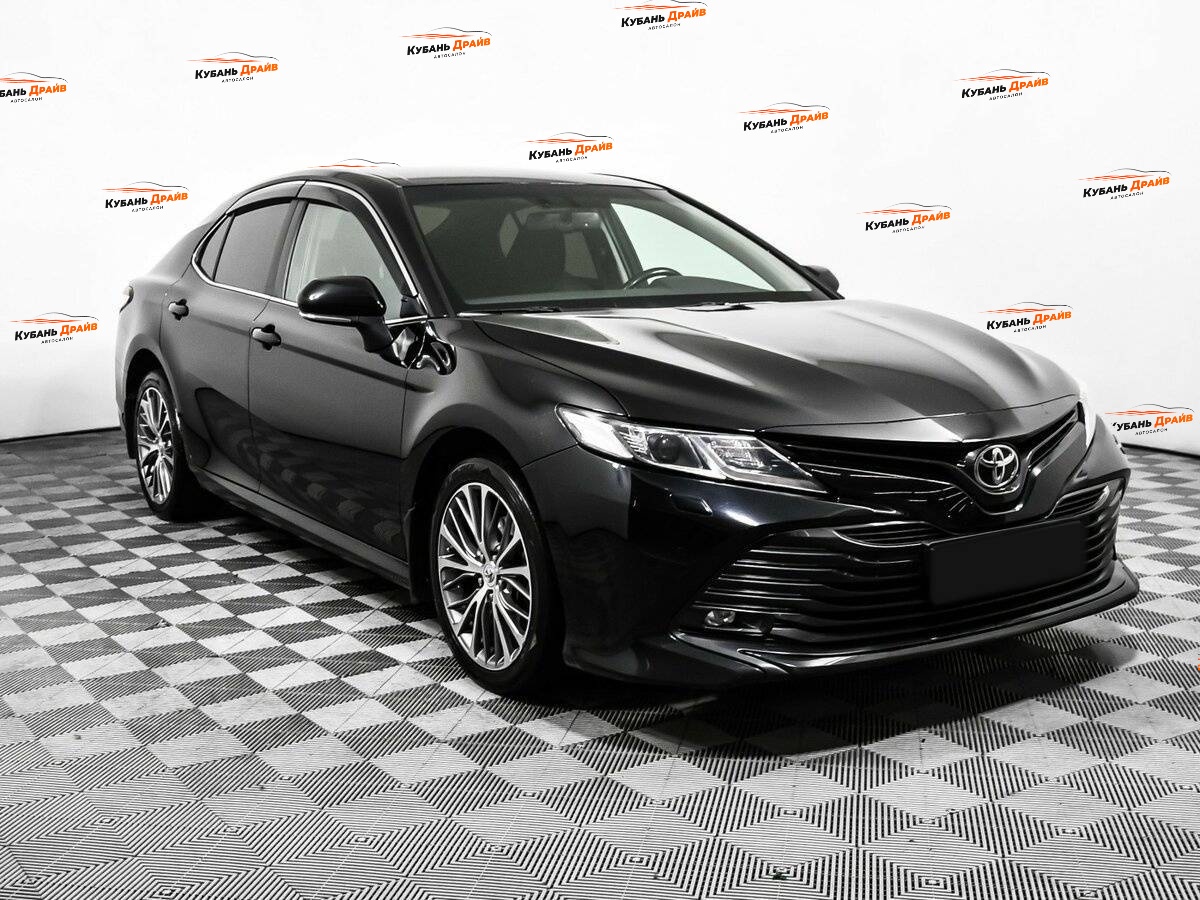 Toyota Camry 2019 года с пробегом. Фото: #2
