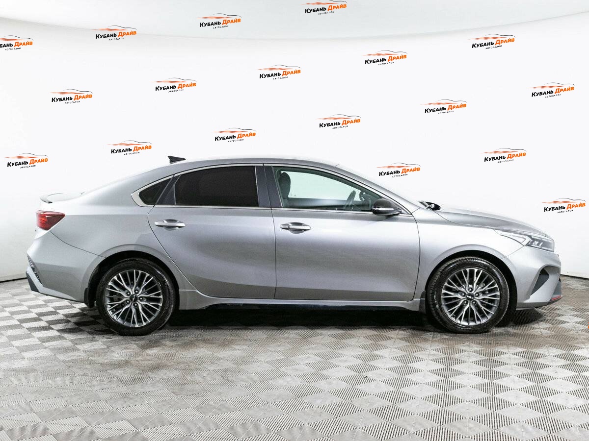 Kia Cerato 2021 года с пробегом. Фото: #3