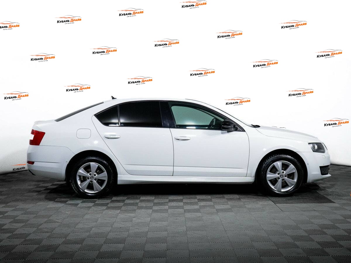 Skoda Octavia 2016 года с пробегом. Фото: #3