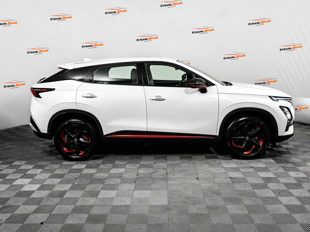 OMODA C5 2023 года с пробегом. Фото: #3