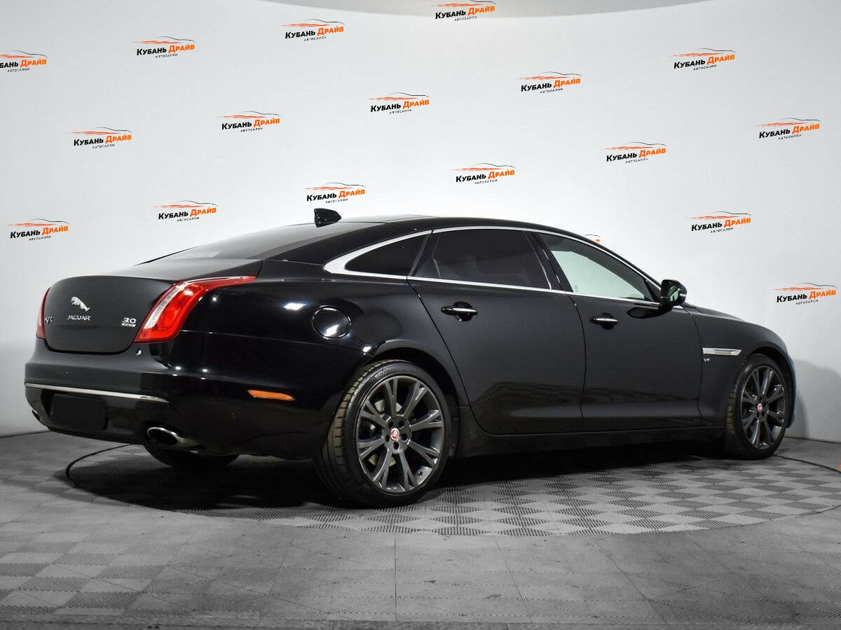 Jaguar XJ 2016 года с пробегом. Фото: #4