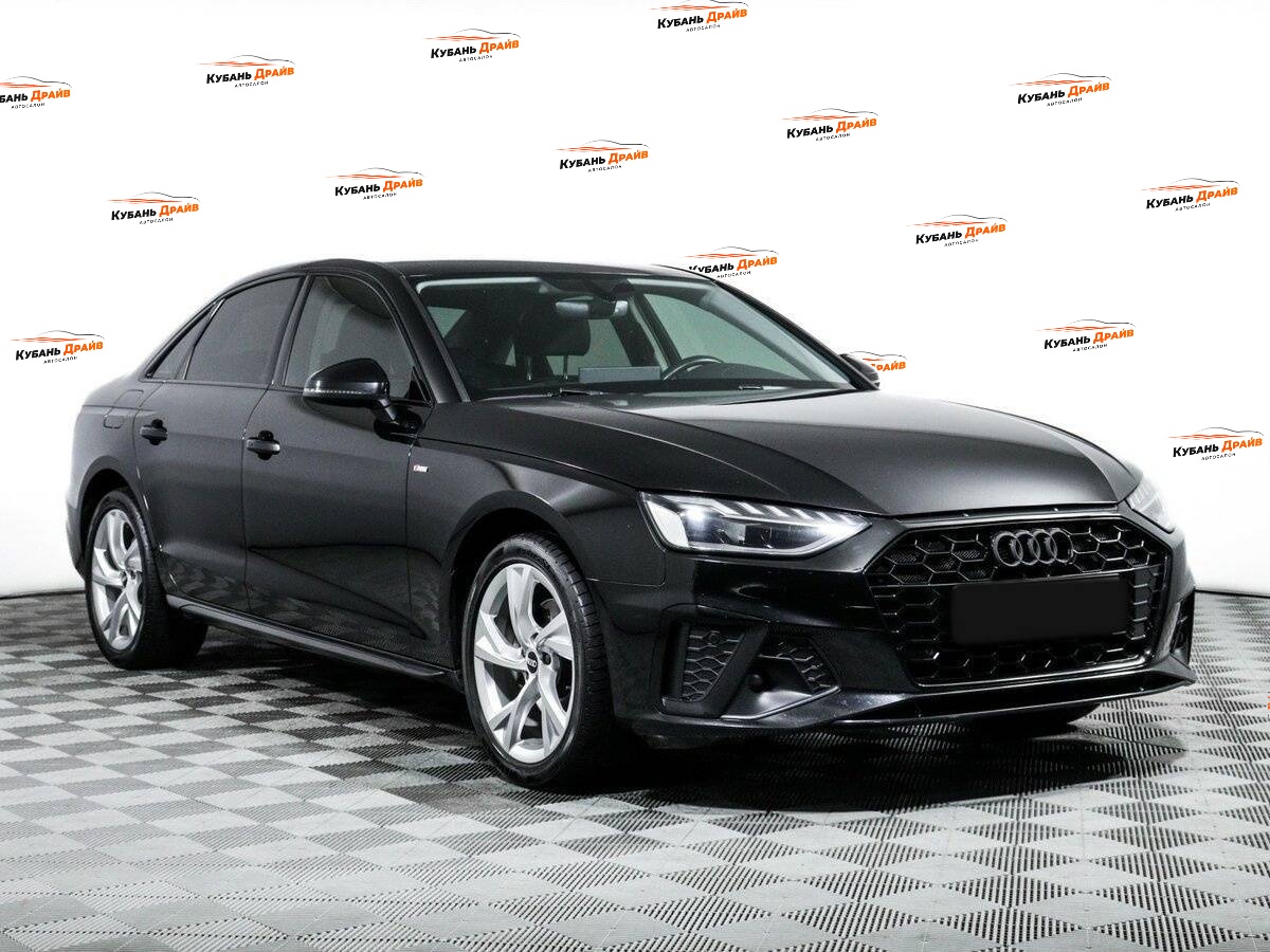 Audi A4 2021 года с пробегом. Фото: #2