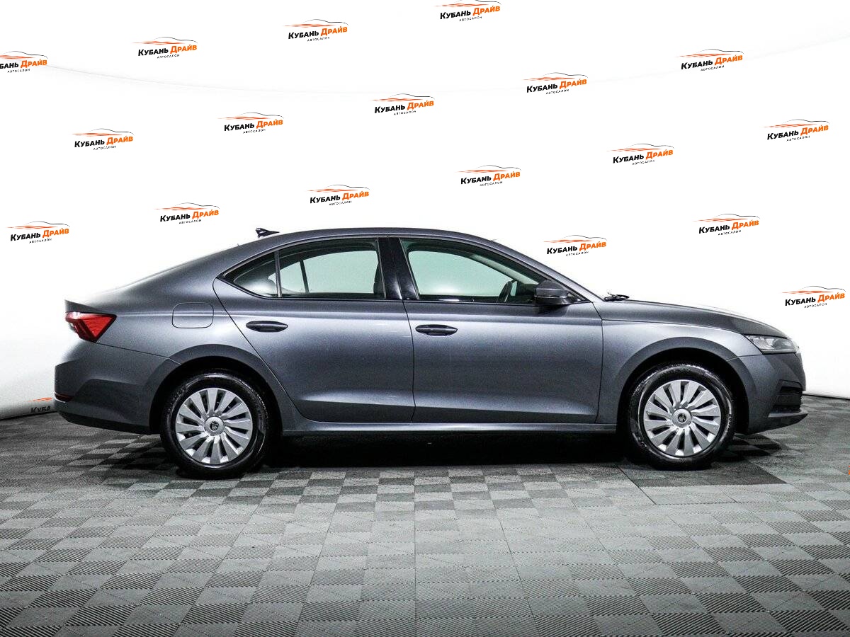 Skoda Octavia 2021 года с пробегом. Фото: #3
