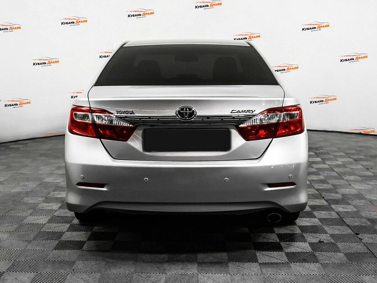 Toyota Camry 2012 года с пробегом. Фото: #5