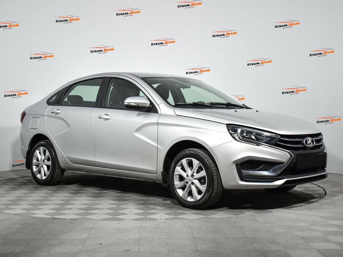 Lada (ВАЗ) Vesta 2023 года с пробегом. Фото: #2