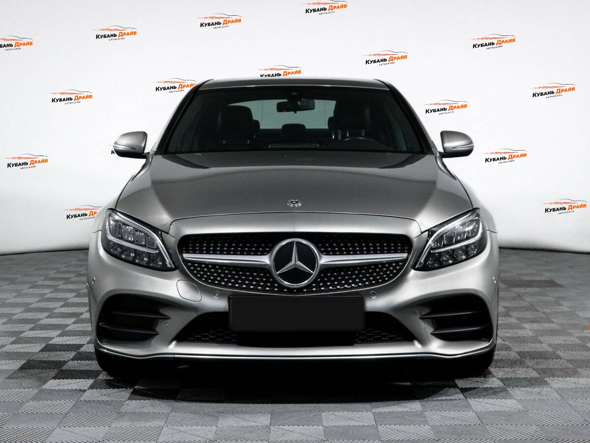 Mercedes-Benz C-Класс 2020 года с пробегом. Фото: #1