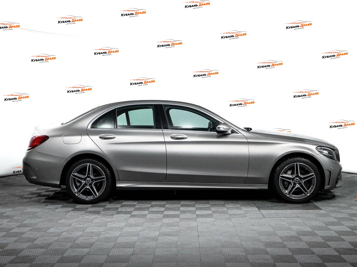 Mercedes-Benz C-Класс 2020 года с пробегом. Фото: #3