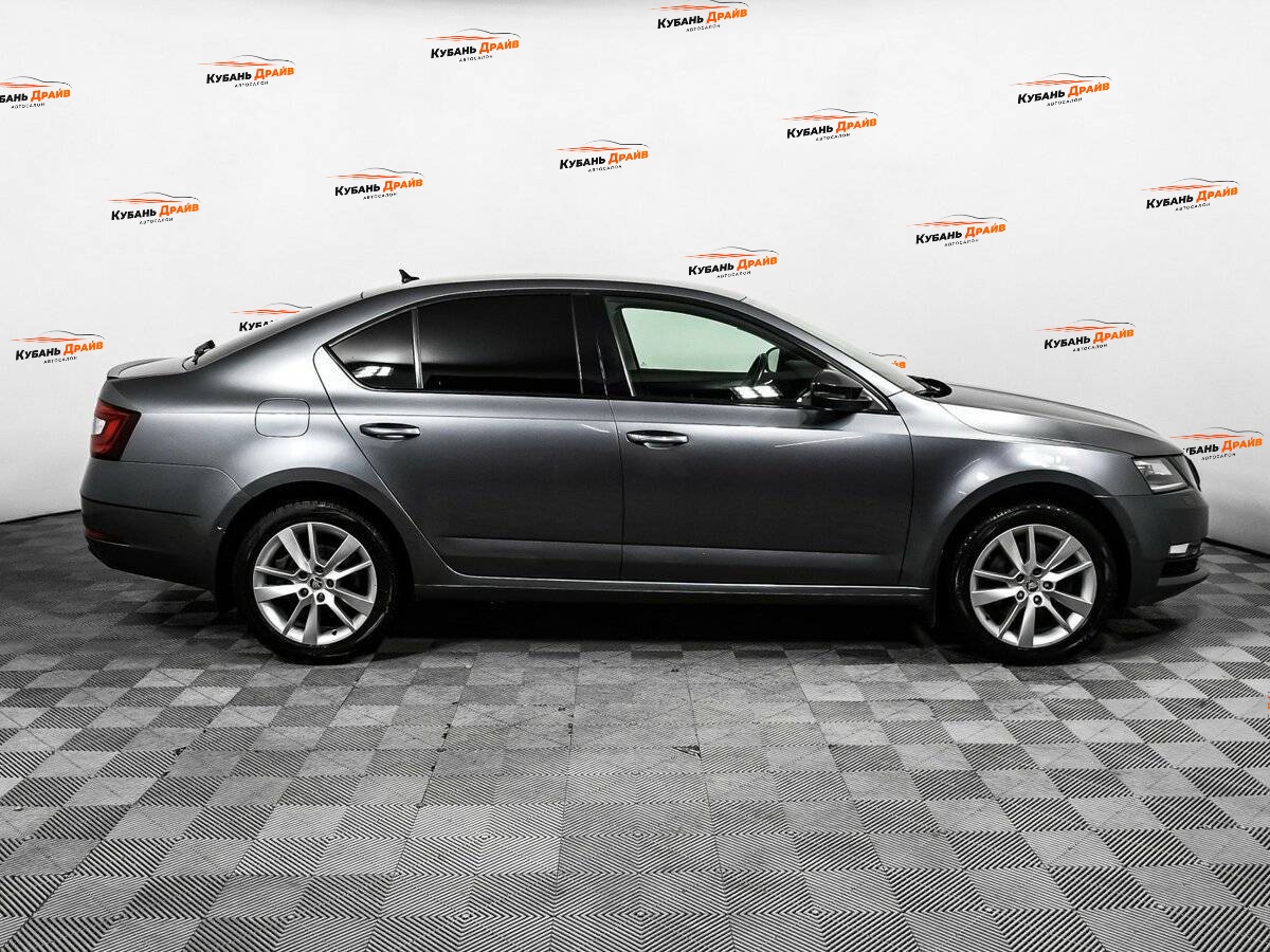 Skoda Octavia 2017 года с пробегом. Фото: #3