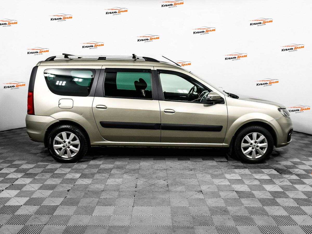 Lada (ВАЗ) Largus 2021 года с пробегом. Фото: #3