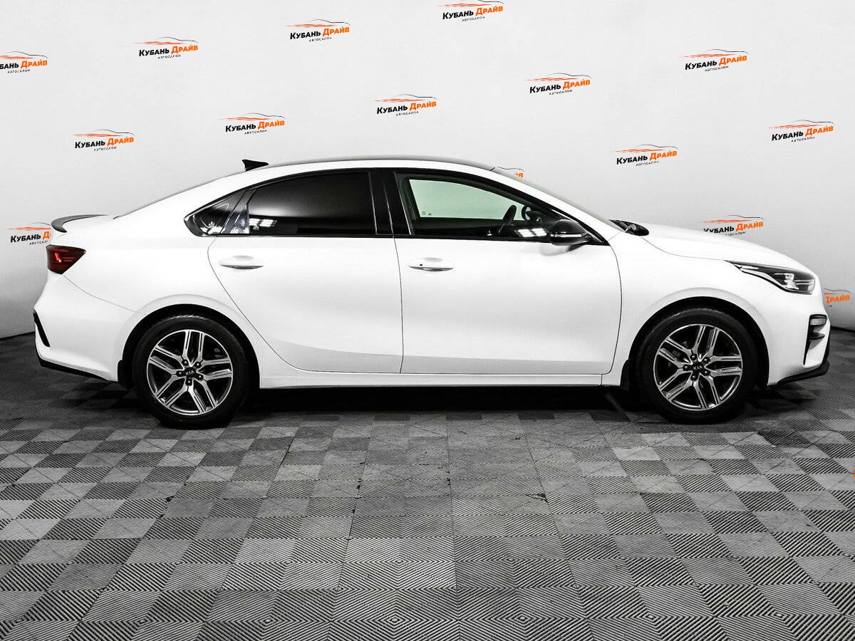Kia Cerato 2018 года с пробегом. Фото: #3