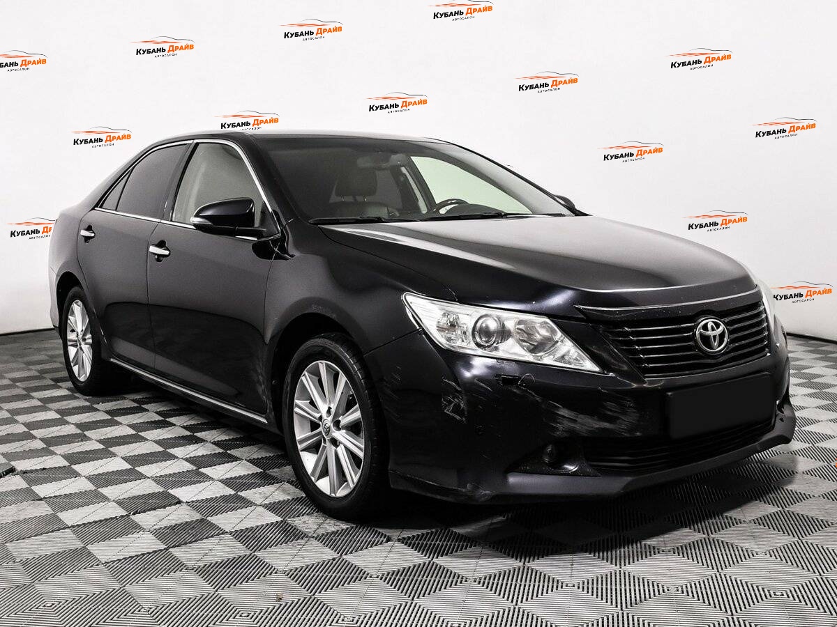 Toyota Camry 2012 года с пробегом. Фото: #2
