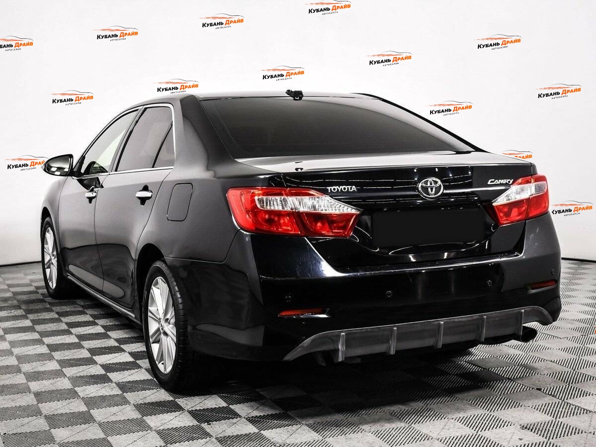 Toyota Camry 2012 года с пробегом. Фото: #6