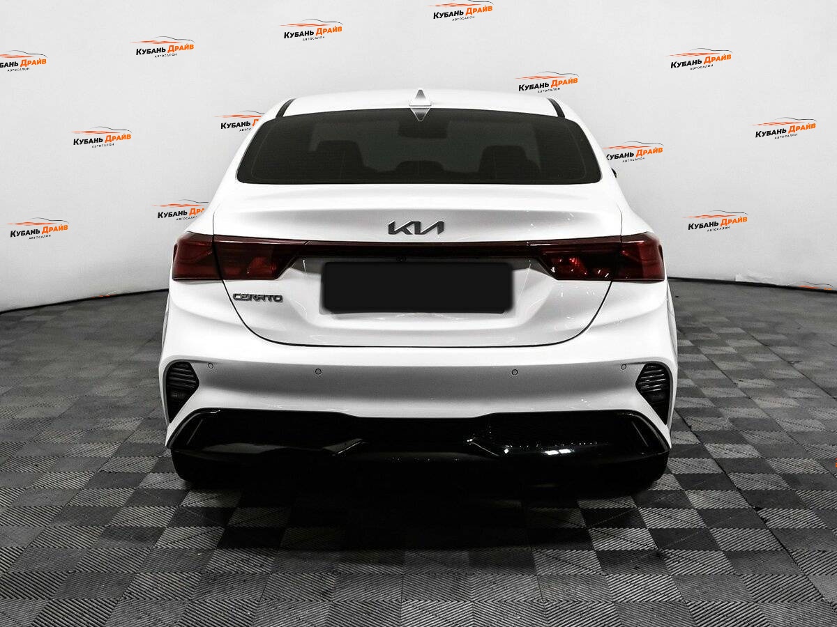 Kia Cerato 2022 года с пробегом. Фото: #5