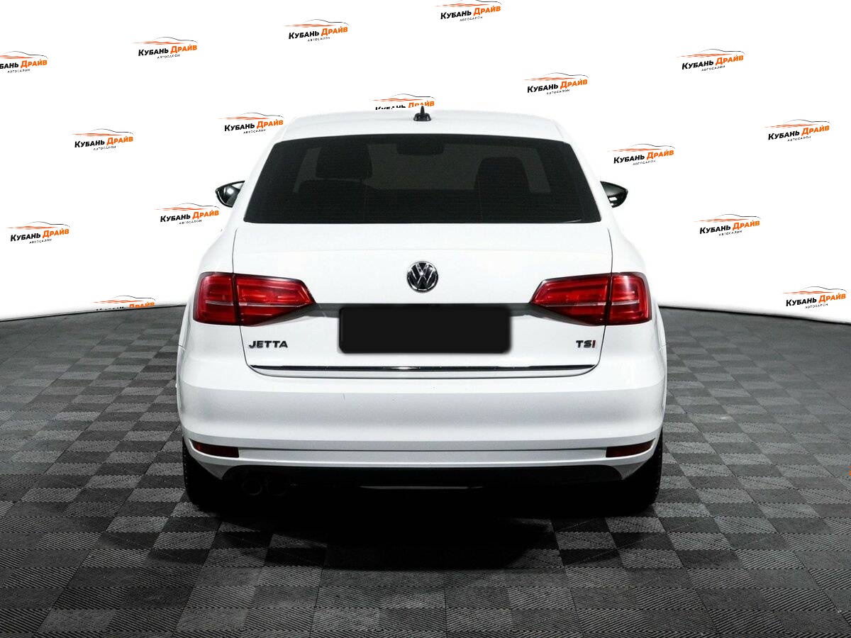 Volkswagen Jetta 2017 года с пробегом. Фото: #5