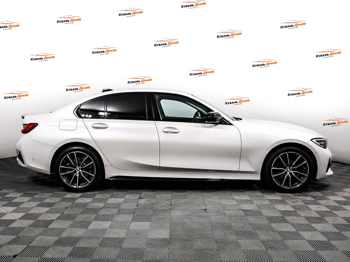 BMW 3 серии 2019 года с пробегом. Фото: #3