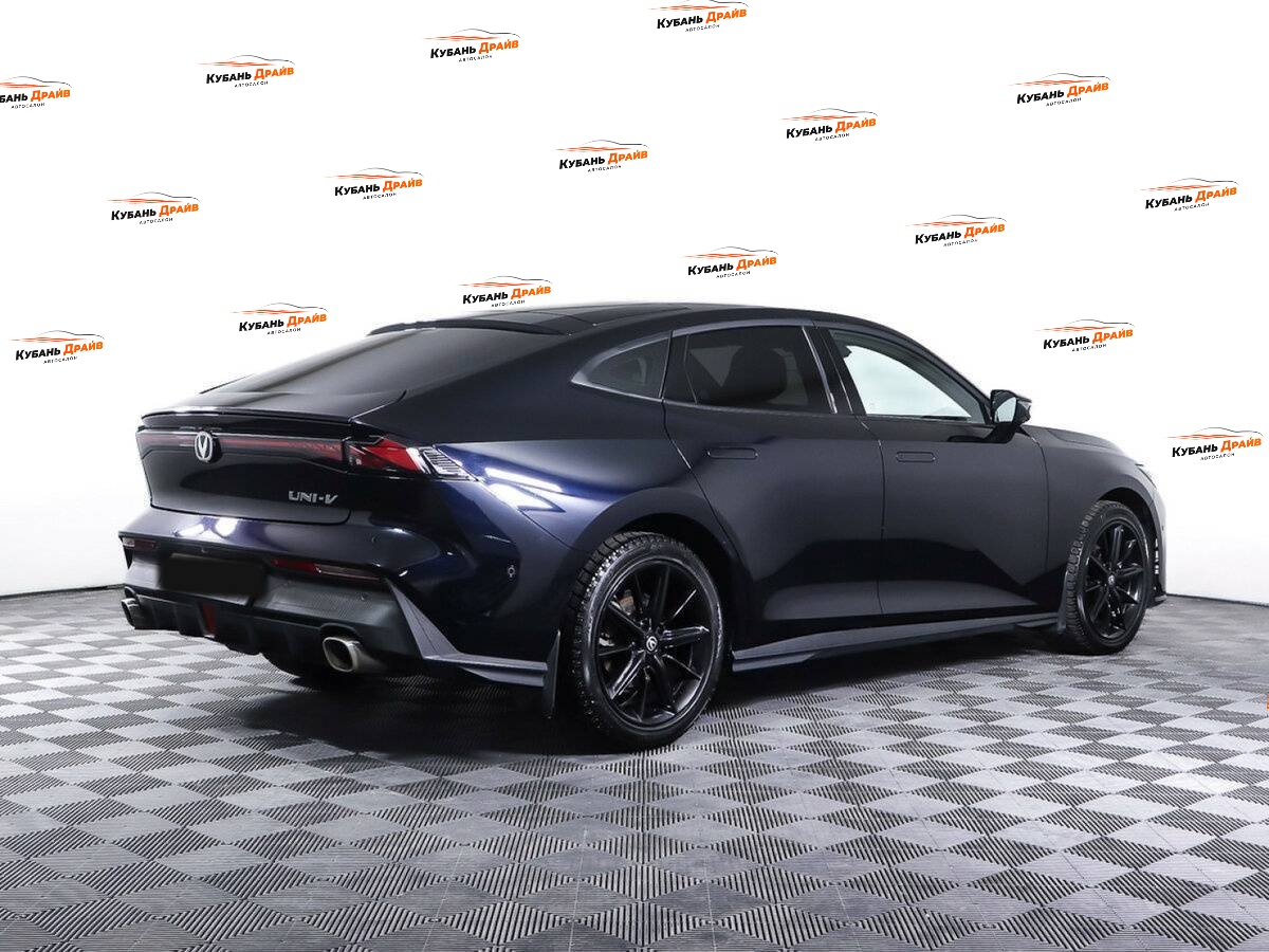 Changan UNI-V 2023 года с пробегом. Фото: #4