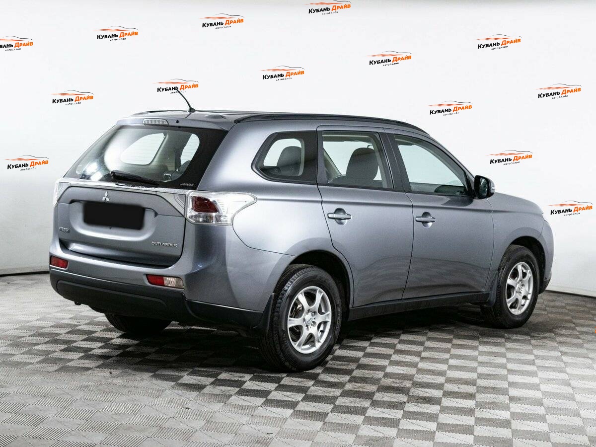 Mitsubishi Outlander 2012 года с пробегом. Фото: #3
