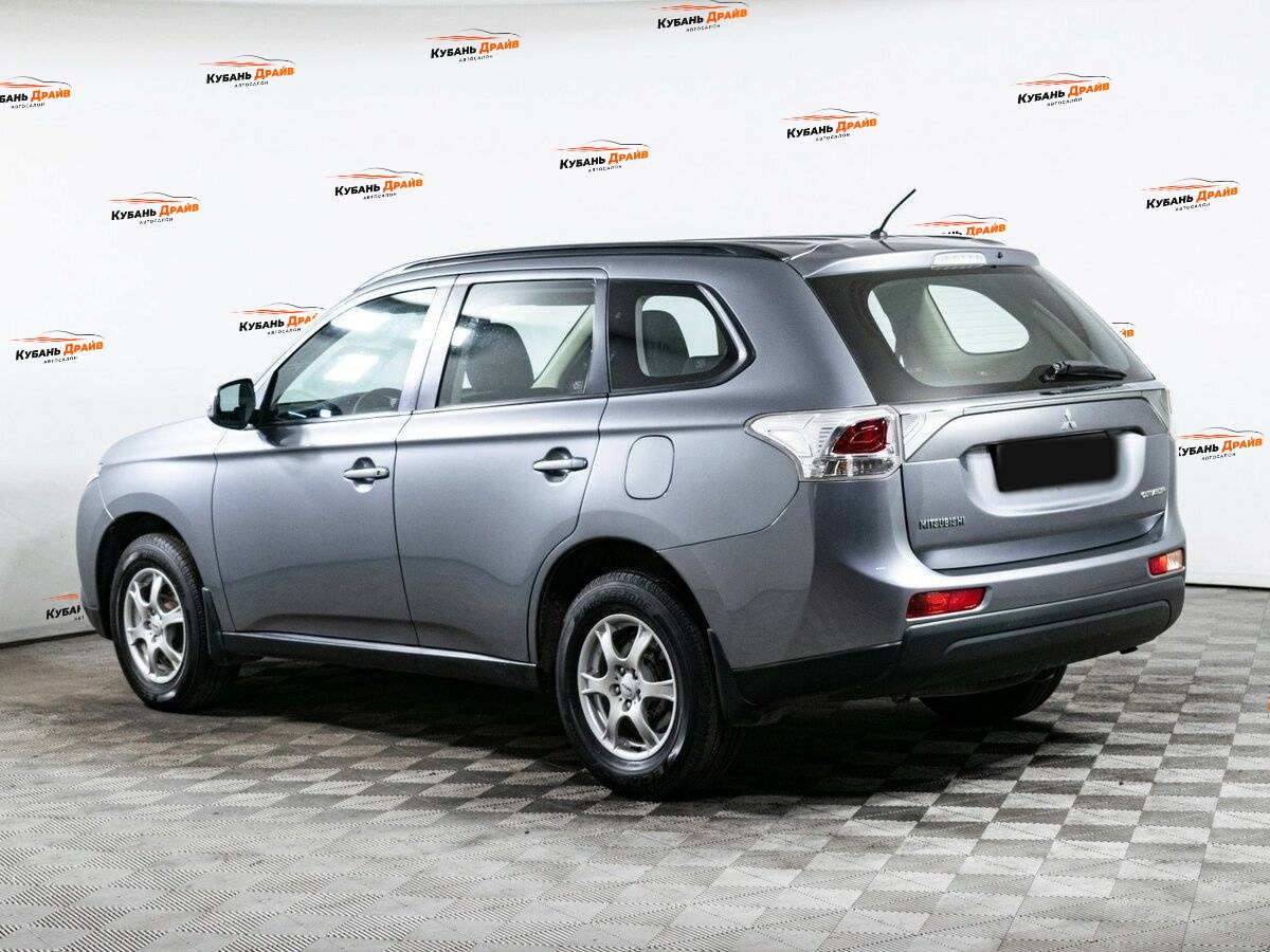 Mitsubishi Outlander 2012 года с пробегом. Фото: #5