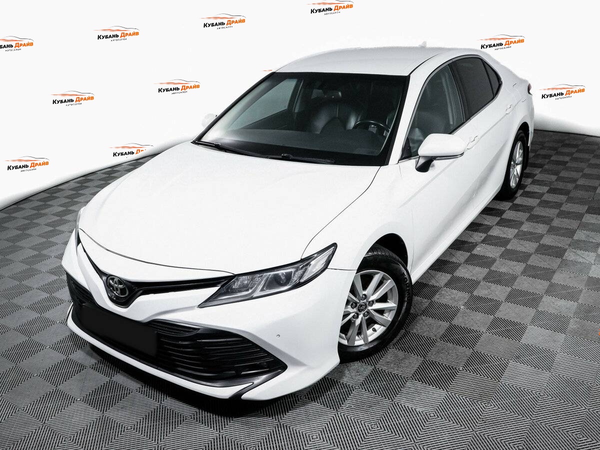 Toyota Camry 2018 года с пробегом. Фото: #16