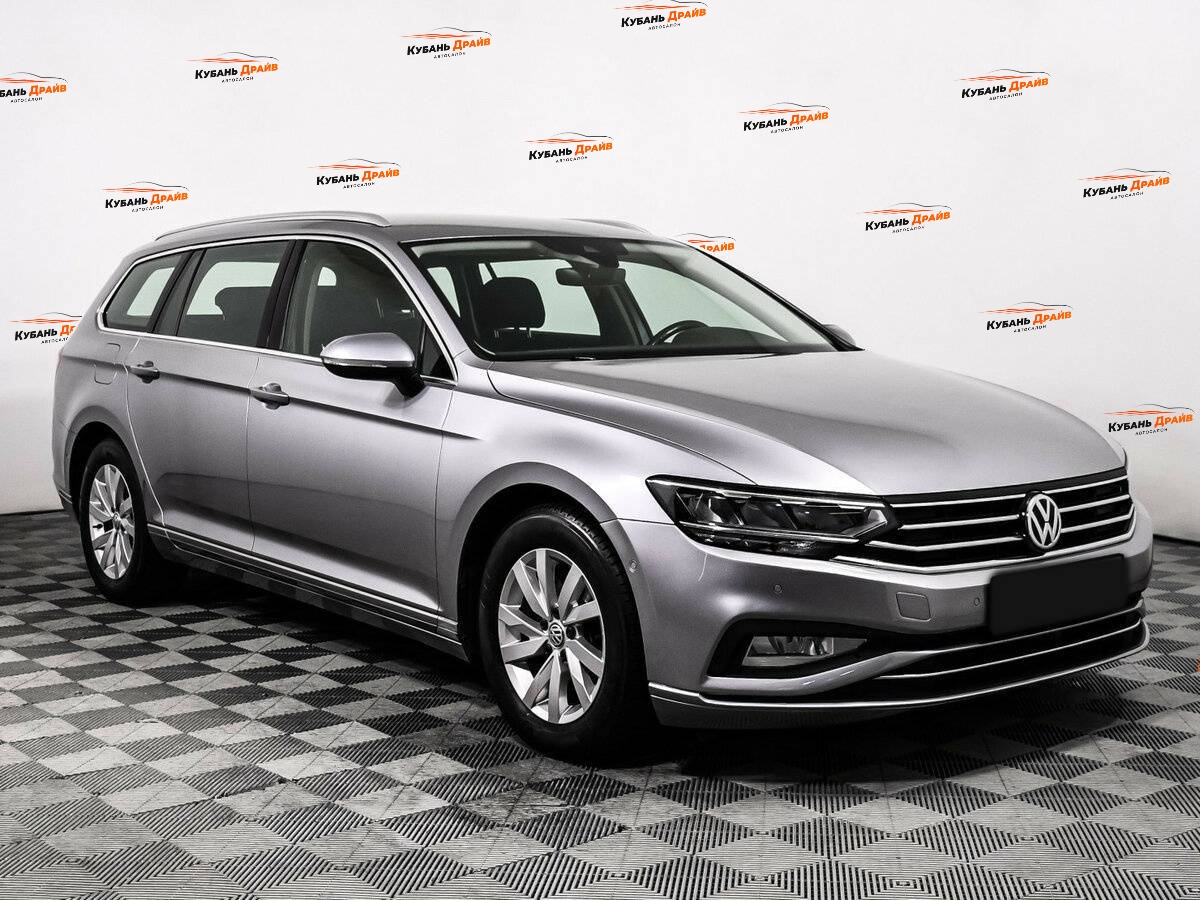 Volkswagen Passat 2019 года с пробегом. Фото: #2