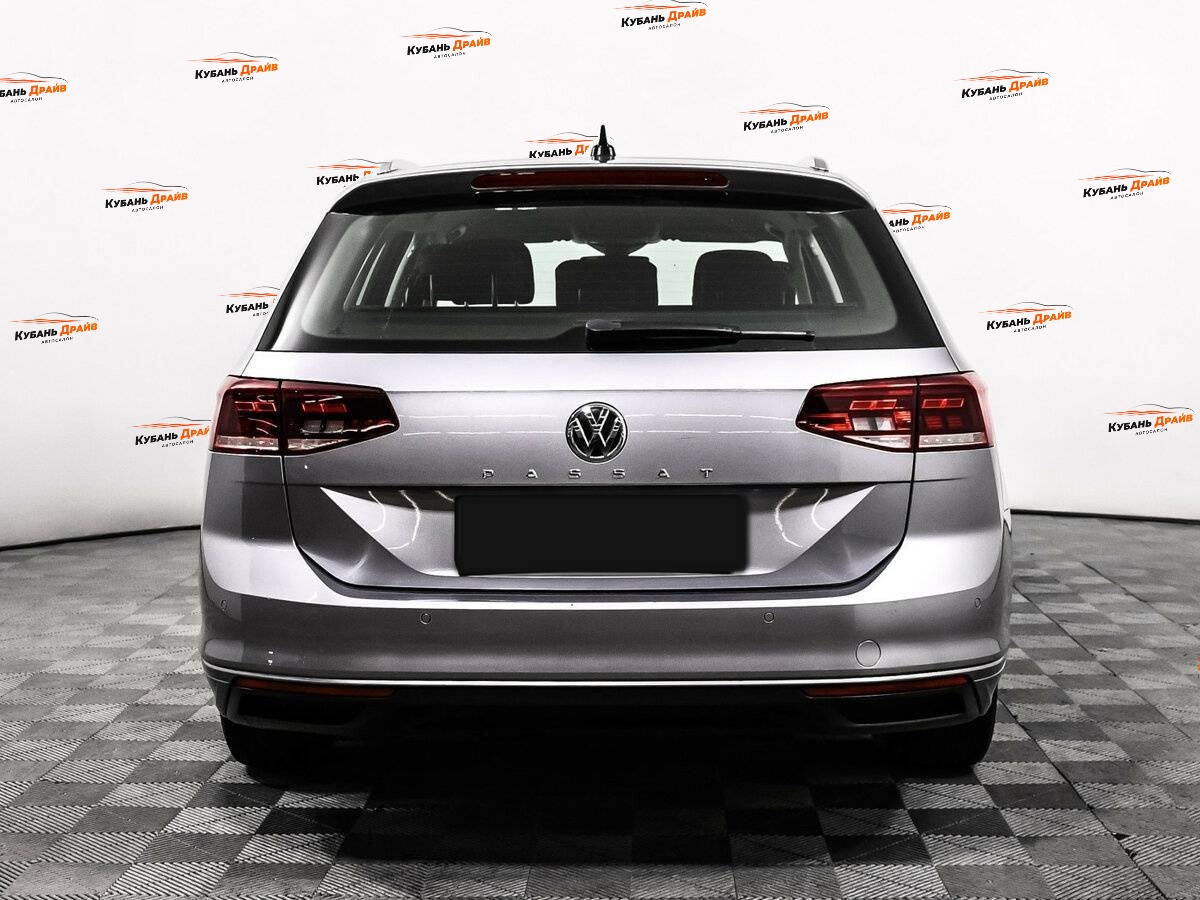 Volkswagen Passat 2019 года с пробегом. Фото: #5
