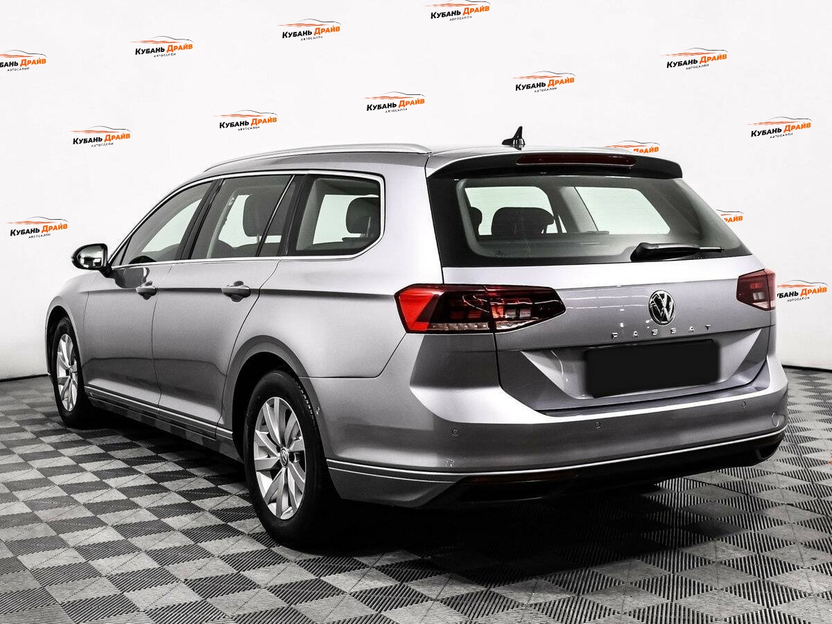 Volkswagen Passat 2019 года с пробегом. Фото: #6