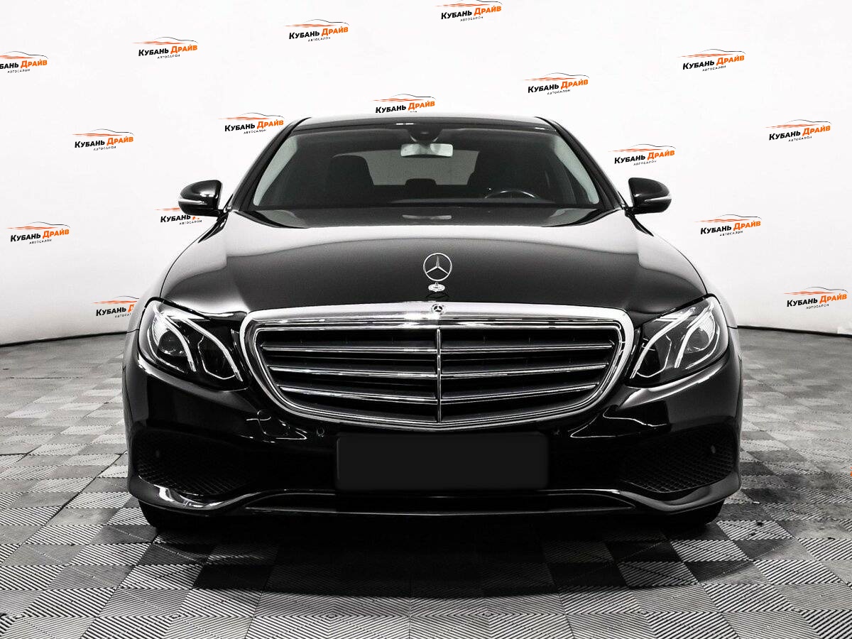 Mercedes-Benz E-Класс 2017 года с пробегом. Фото: #1