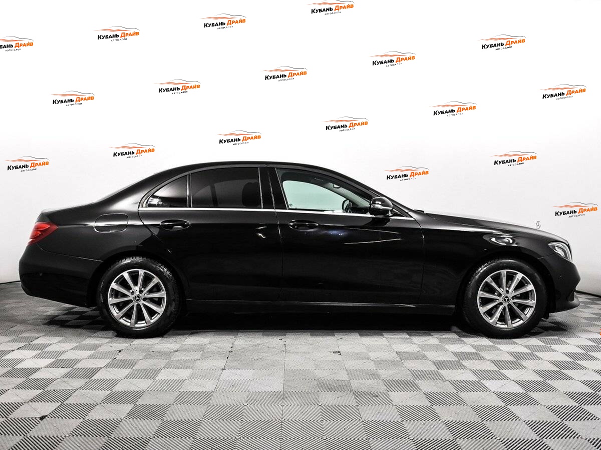 Mercedes-Benz E-Класс 2017 года с пробегом. Фото: #3