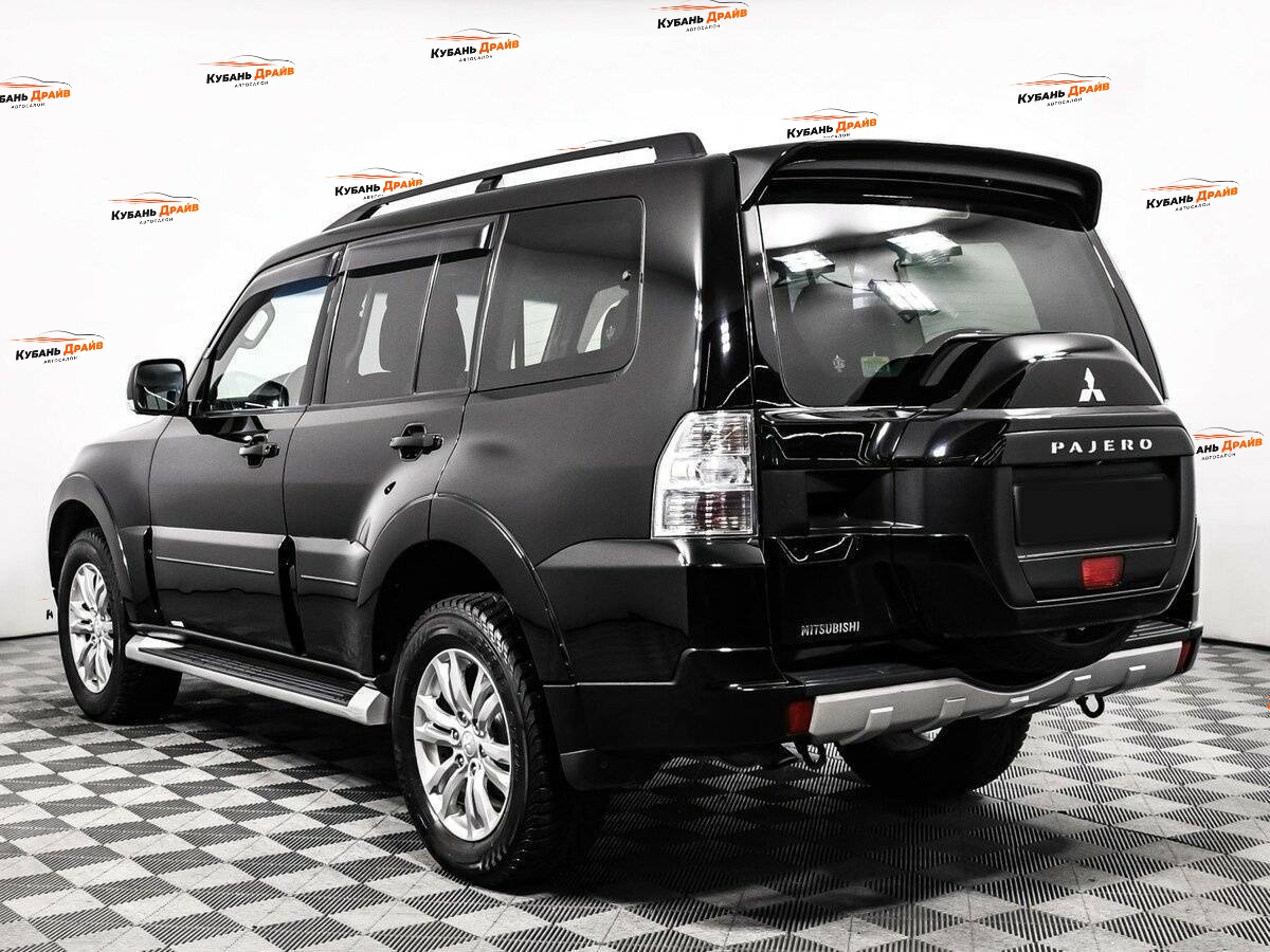 Mitsubishi Pajero 2015 года с пробегом. Фото: #6