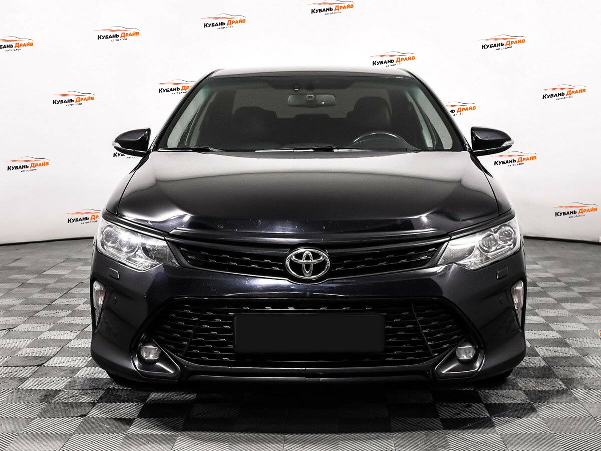 Toyota Camry 2017 года с пробегом. Фото: #1