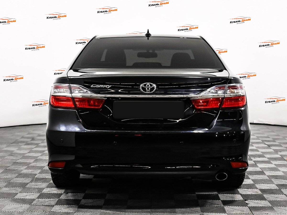 Toyota Camry 2017 года с пробегом. Фото: #5