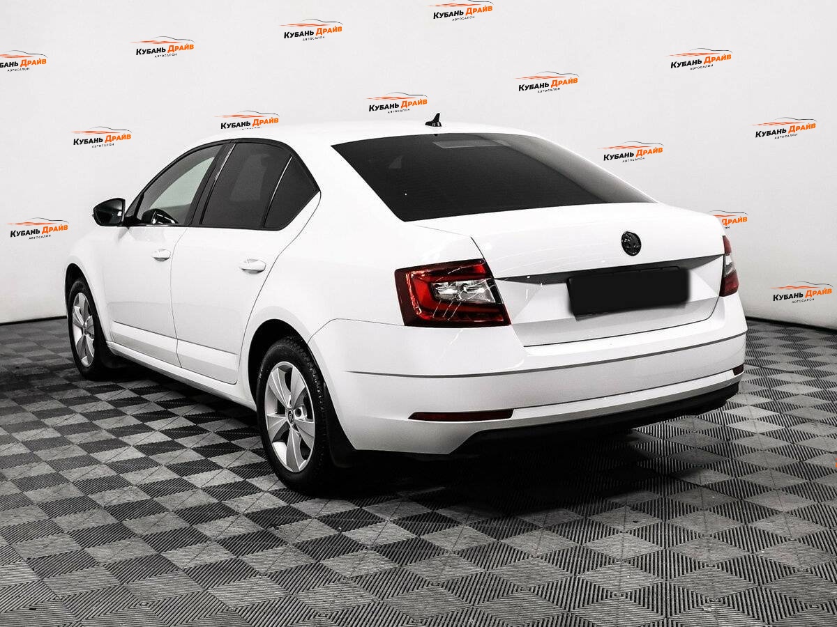 Skoda Octavia 2017 года с пробегом. Фото: #6