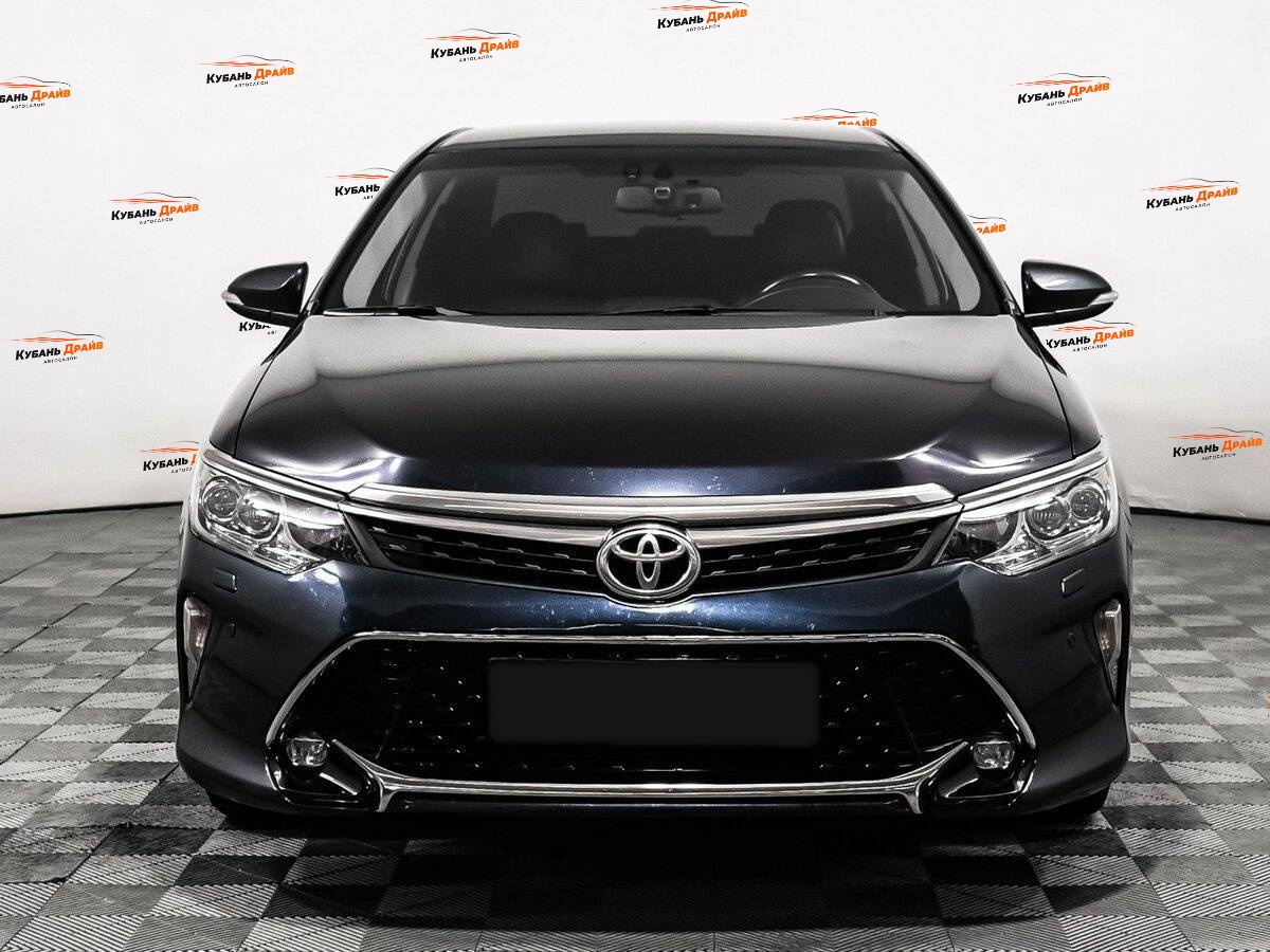Toyota Camry 2017 года с пробегом. Фото: #1