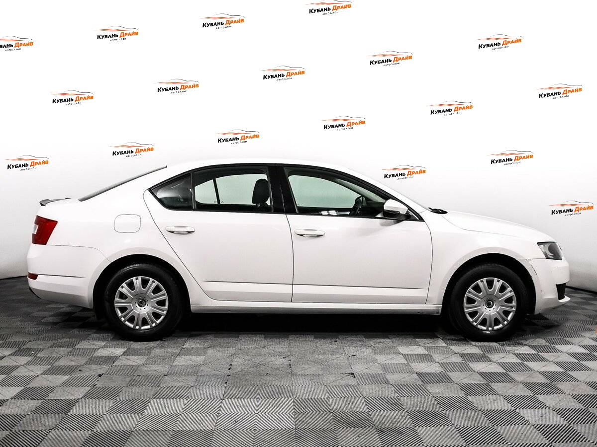 Skoda Octavia 2015 года с пробегом. Фото: #3