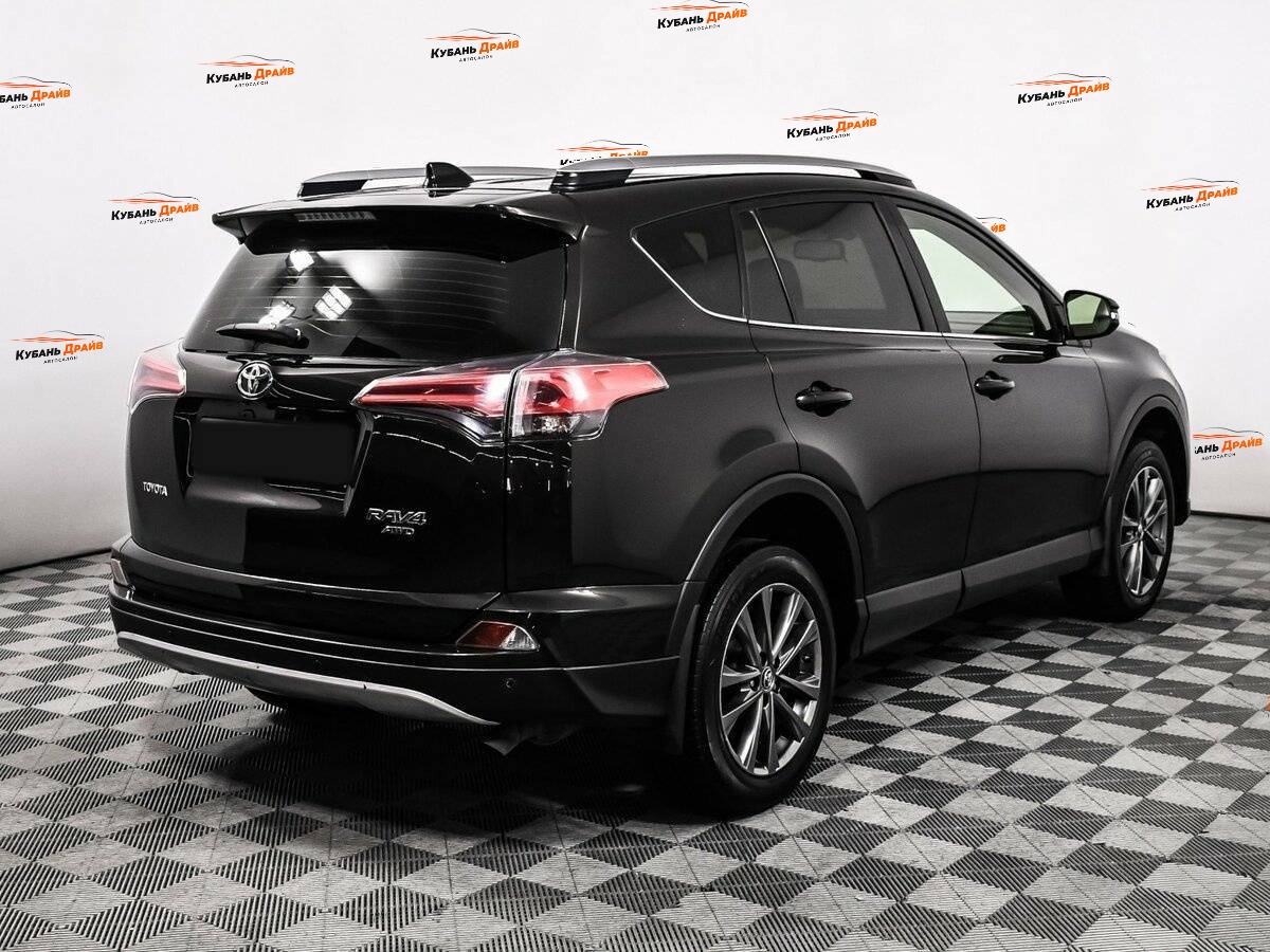Toyota RAV4 2015 года с пробегом. Фото: #4