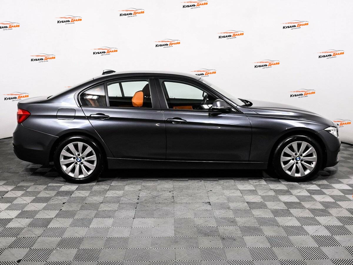 BMW 3 серии 2017 года с пробегом. Фото: #3