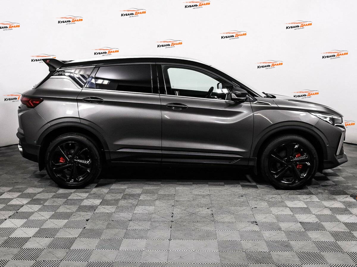 Geely Coolray 2023 года с пробегом. Фото: #3