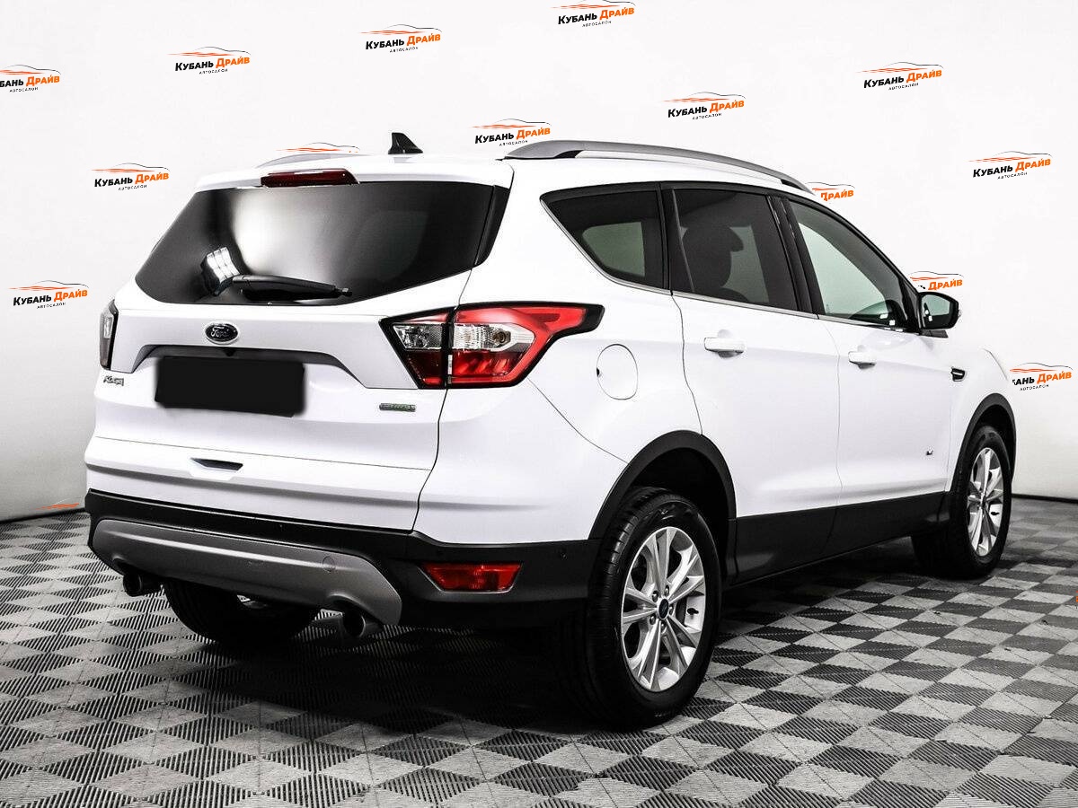 Ford Kuga 2017 года с пробегом. Фото: #4