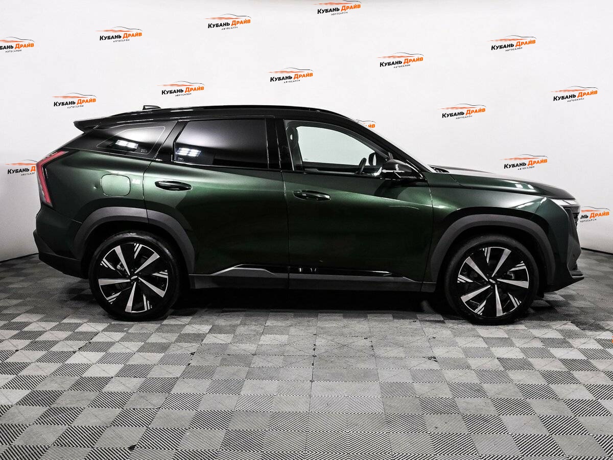 Geely Atlas 2023 года с пробегом. Фото: #3