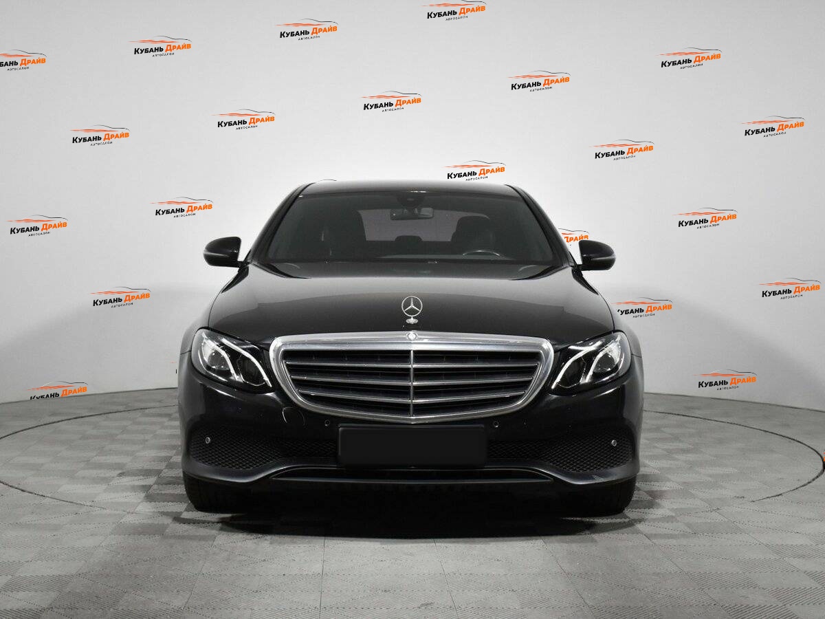 Mercedes-Benz E-Класс 2016 года с пробегом. Фото: #1
