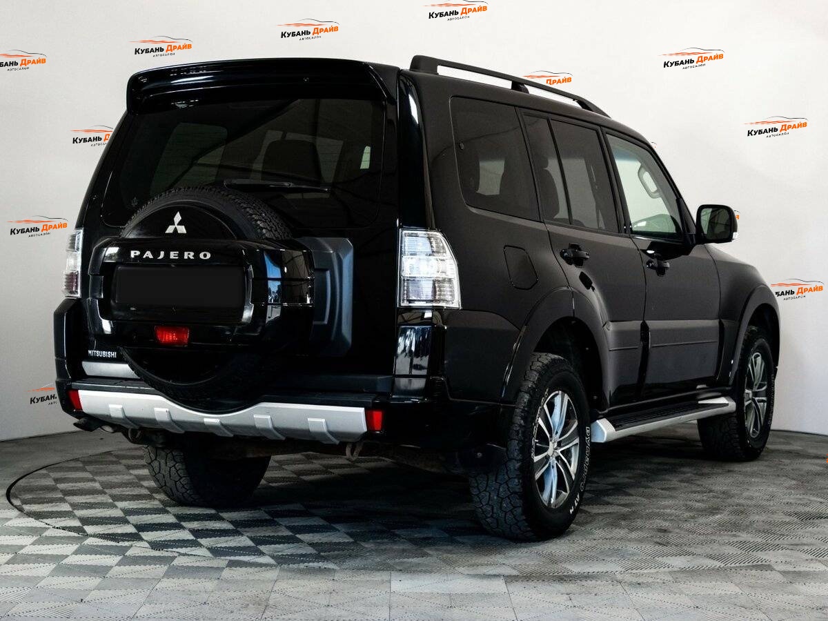 Mitsubishi Pajero 2012 года с пробегом. Фото: #3